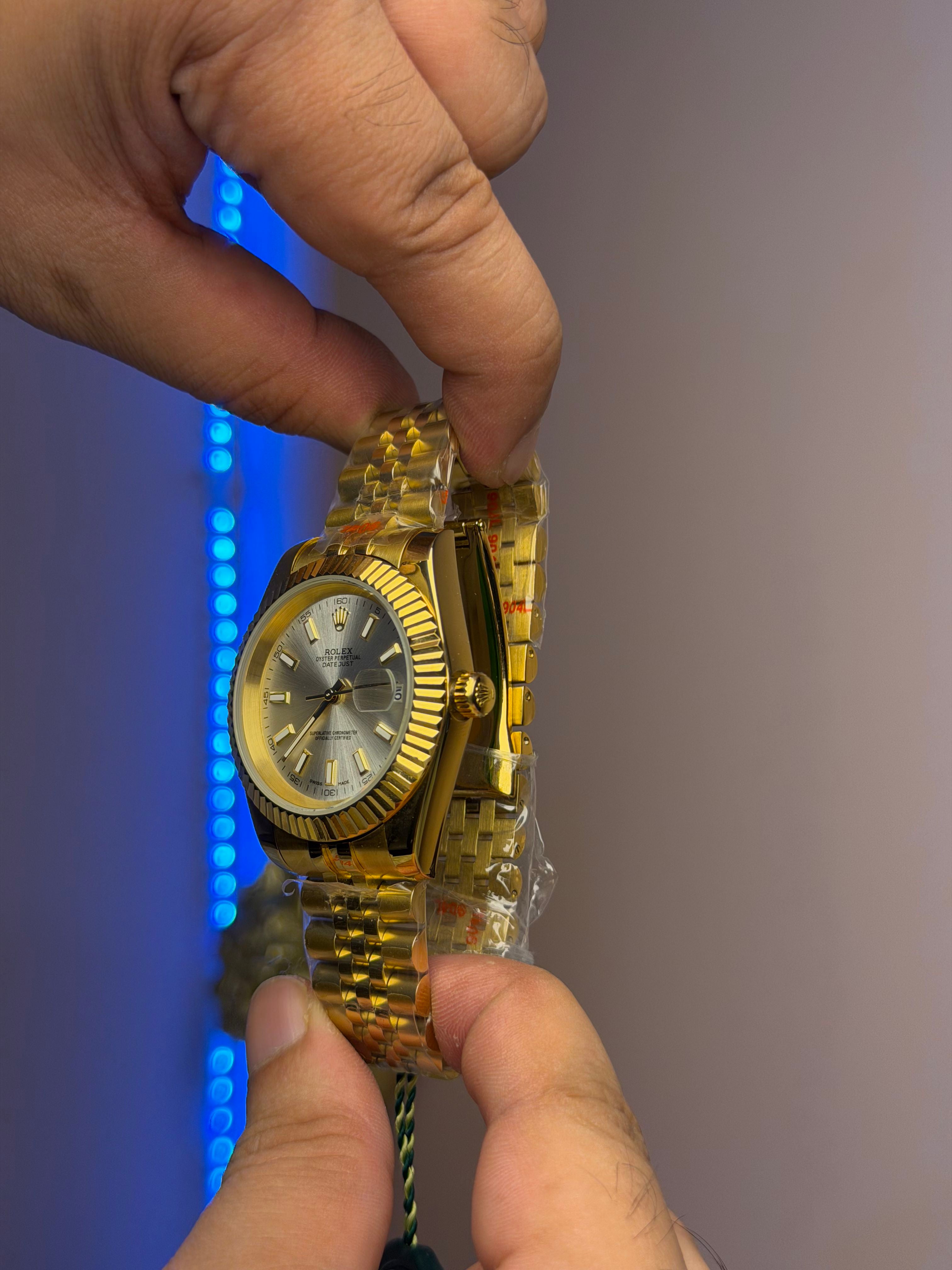 Rolex Date-Just Gold & Pearl